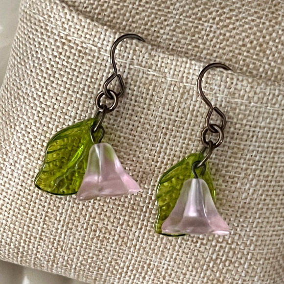 🌸Glass Flower Earrings - Picture 4 of 7